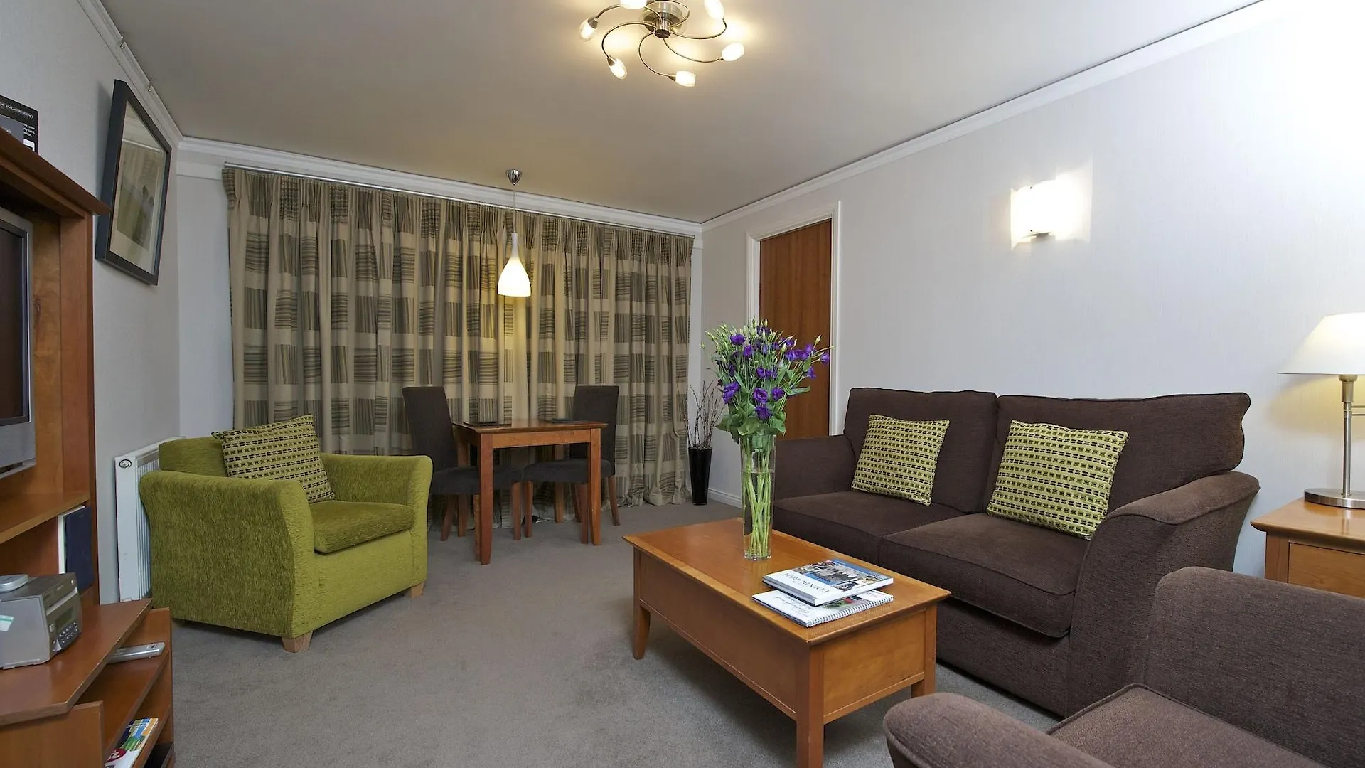 Aparthotel The Knight Residence By Mansley EDI
